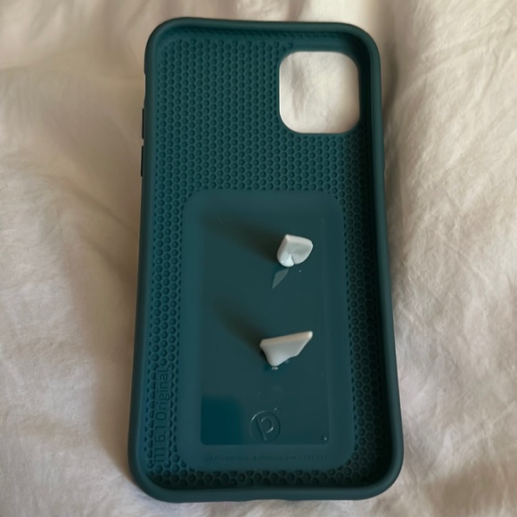 Loopy case for iPhone 11/xr - Picture 3 of 7